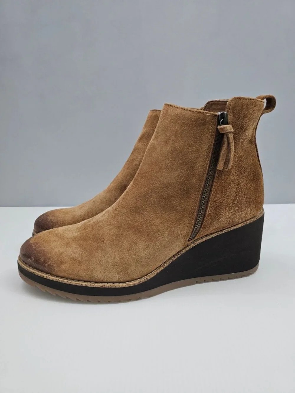 Sofft Emeline Waterproof Wedge Ankle Bootie Havana Brown Suede Womens 11 NEW